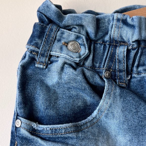 Gently Worn Almost Famous Crave Fame Juniors' Paperbag-Waist Skinny Jeans - Picture 4 of 14